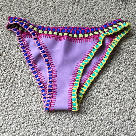 cute summery bikini - Picture 2 of 5